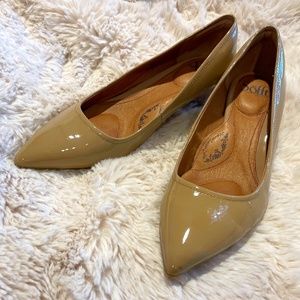 SOFFT Tan Leather Kitten Heel Pumps size 10 Wide